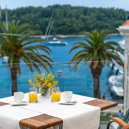 Couette-café Boutique Faggioni Cavtat