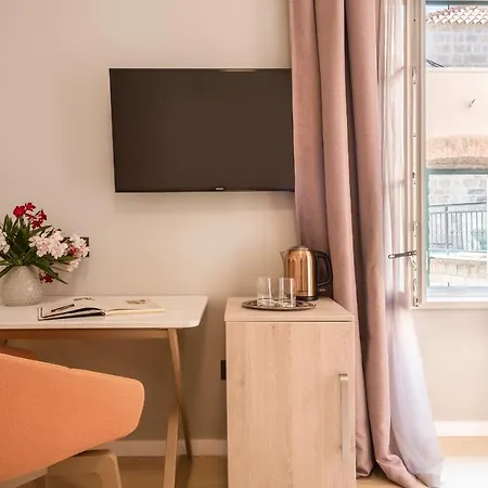 Boutique Faggioni Couette-café